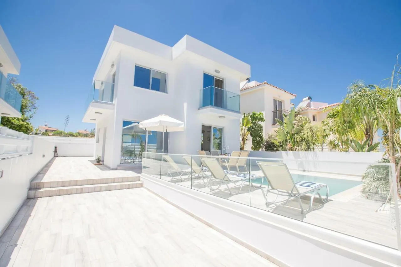 Kitsios Villas With Private Pool No2 Протарас